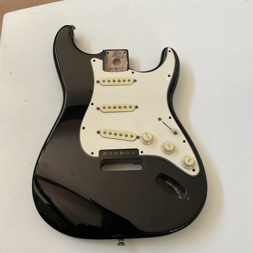 Fender stratocaster standard - fender,