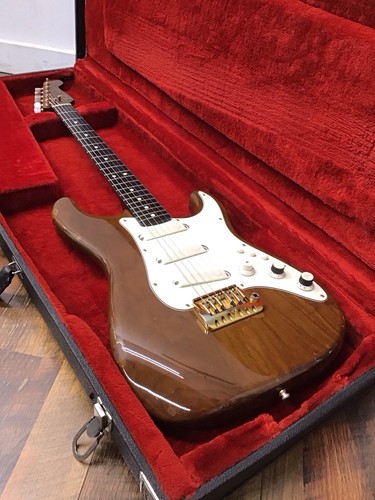 1983 fender walnut elite - walnut,