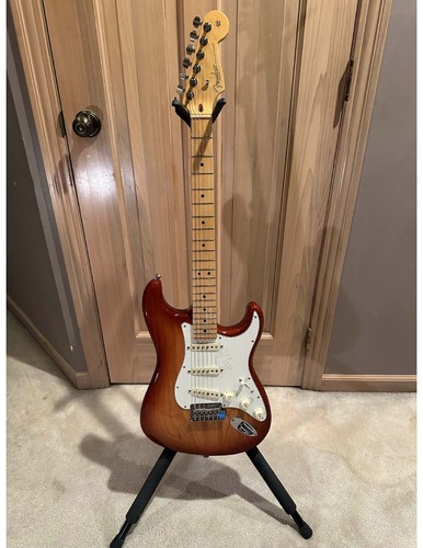 Fender stratocaster - fender,