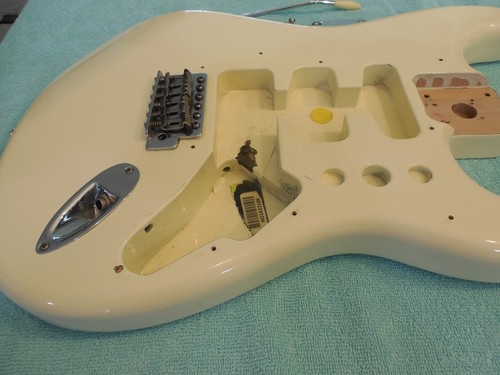 Fender stratocaster mim body - fender,