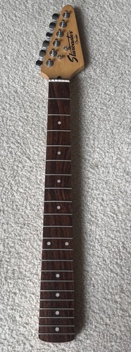 2005 fender starcaster - fender,