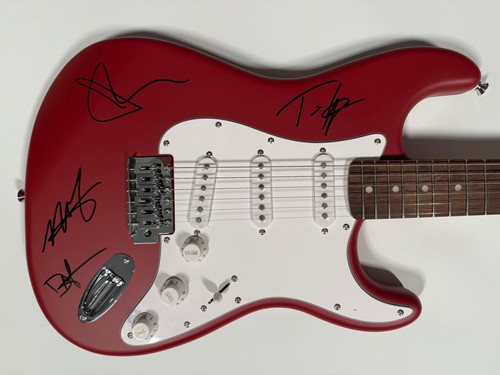 Clutch band grad signed - band,