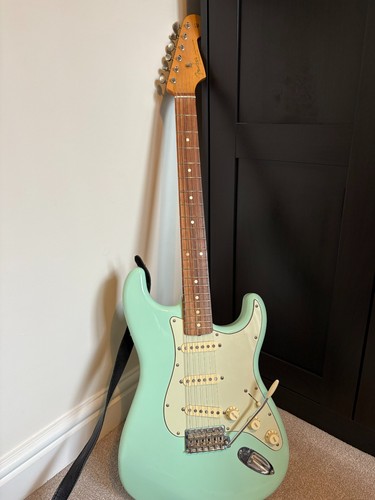 Fender standard stratocaster - standard,