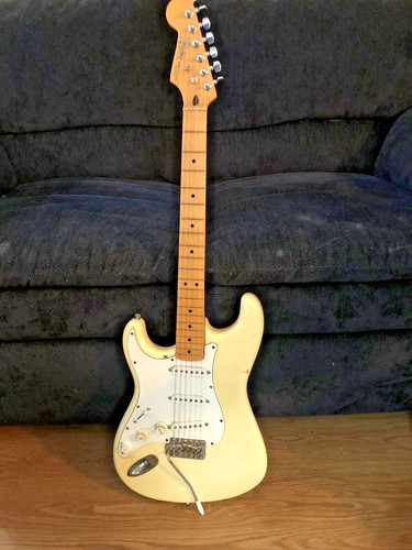 Fender stratocaster - fender,