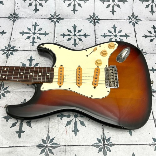 Fender stratocaster - fender,