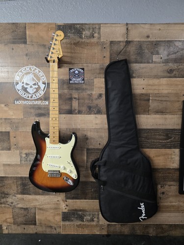 2011 fender standard - 2011,