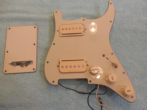 Fender stratocaster loaded - stratocaster,