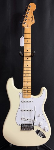 Fender standard stratocaster - standard,