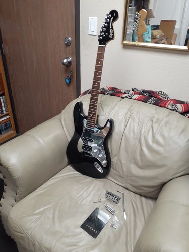 Squier fender stratocaster - squier,