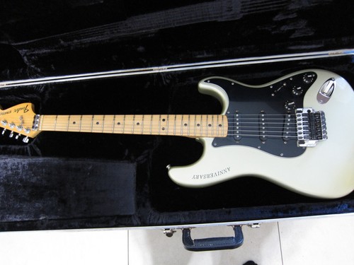 1979 fender stratocaster - stratocaster, with