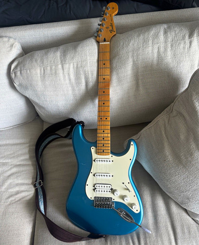 Fender stratocaster standard - stratocaster,