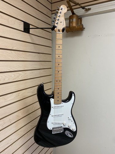 Fender stratocaster mexico - fender, 75