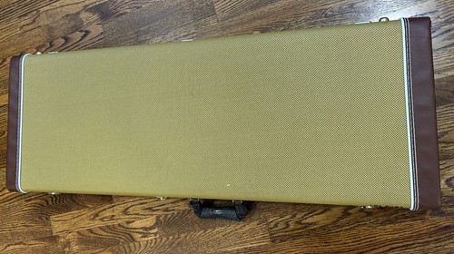 Used fender tweed - fender, case