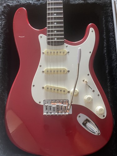 Fender squier stratocaster - squier,